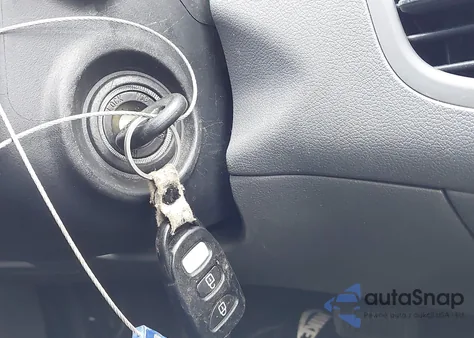 2013 Hyundai Elantra Gls z USA, uszkodzony, nr VIN 5NPDH4AE3DH282624